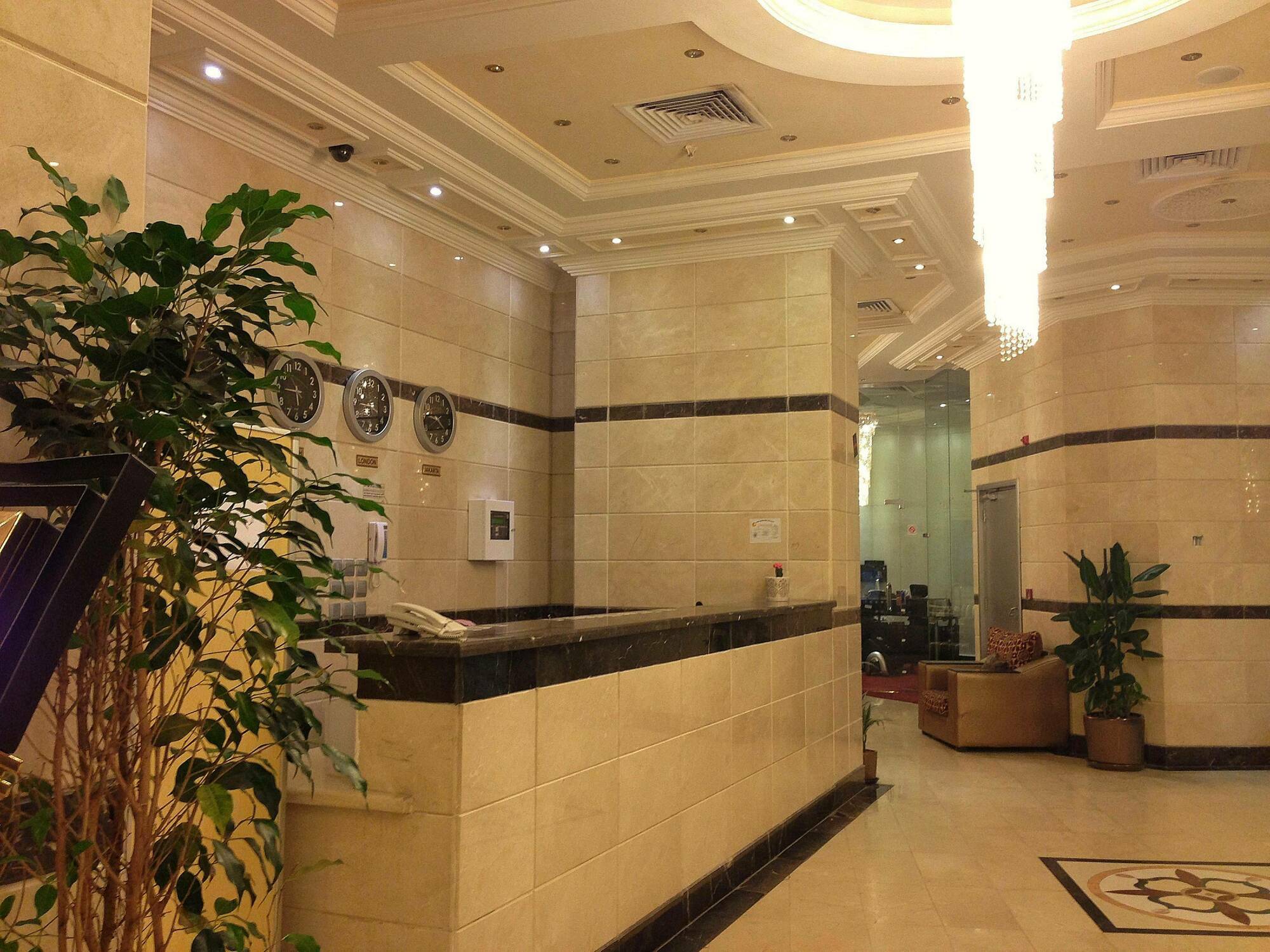 Qasr Al Azizia Hotel Mecca Exterior photo